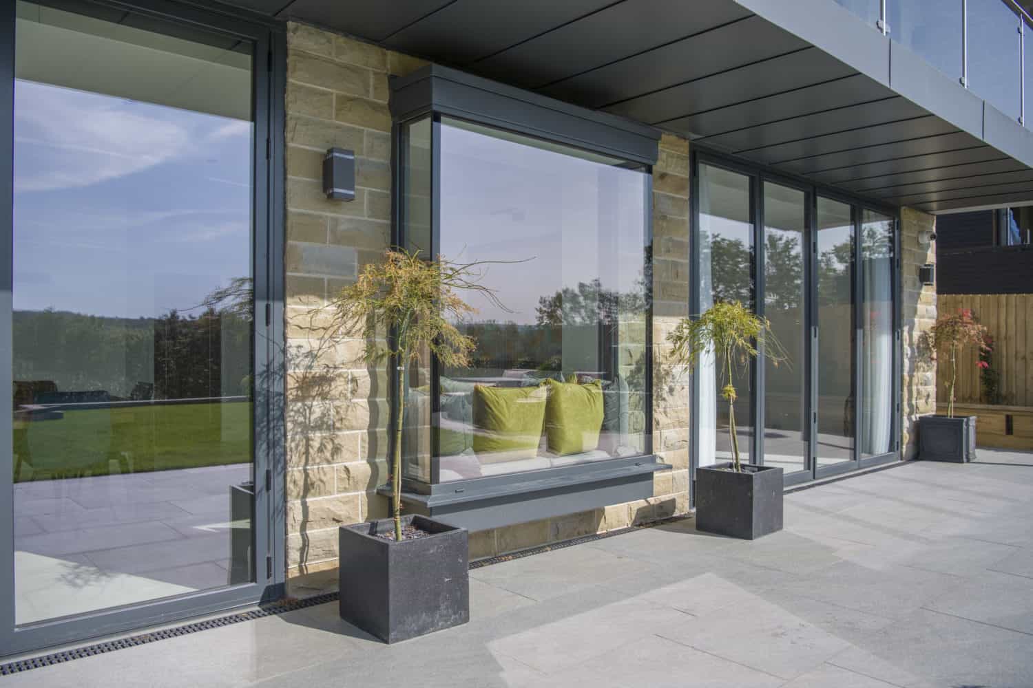 oriel windows