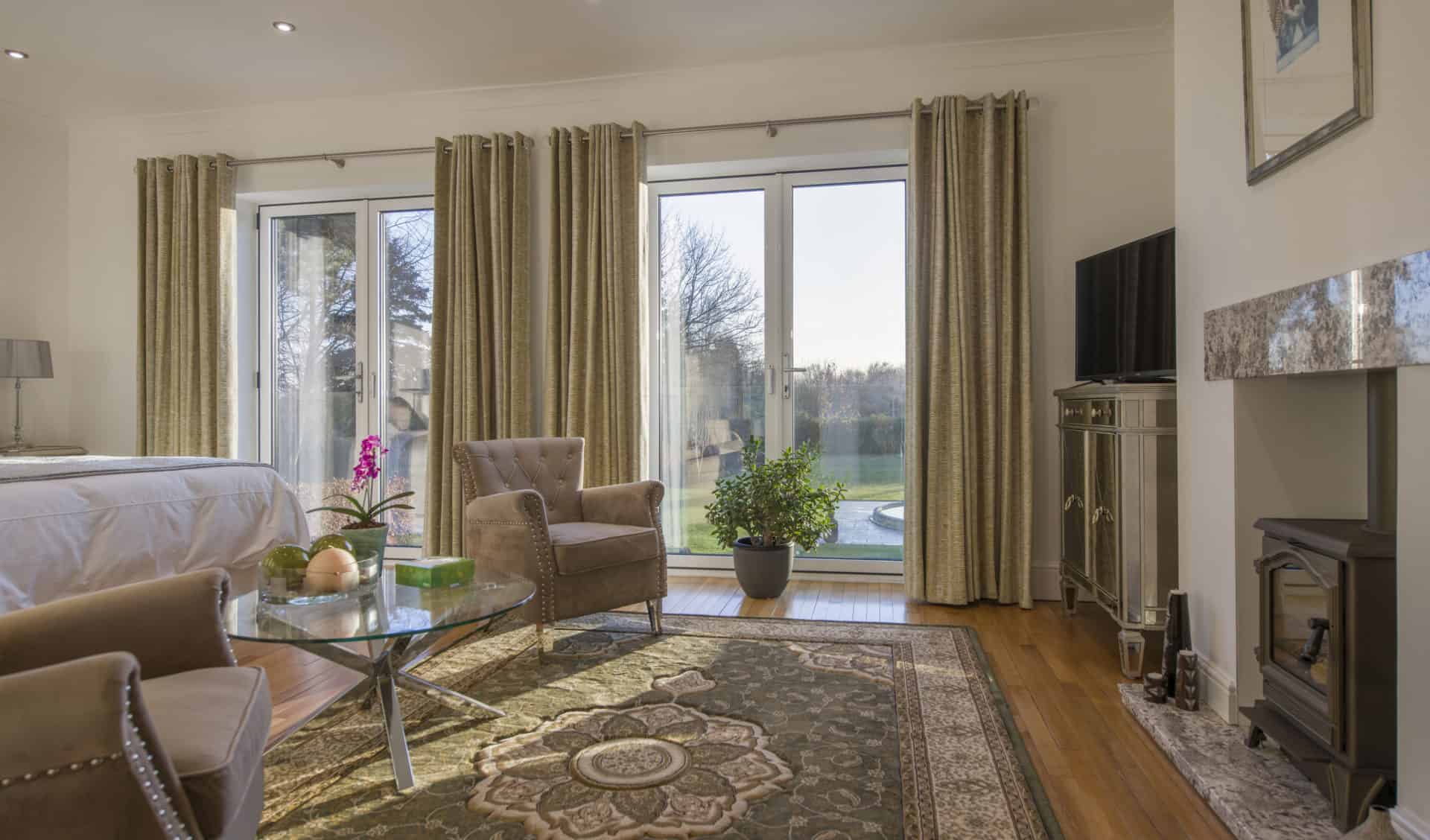 Winter décor: how to make your home feel warm and cosy when it’s cold