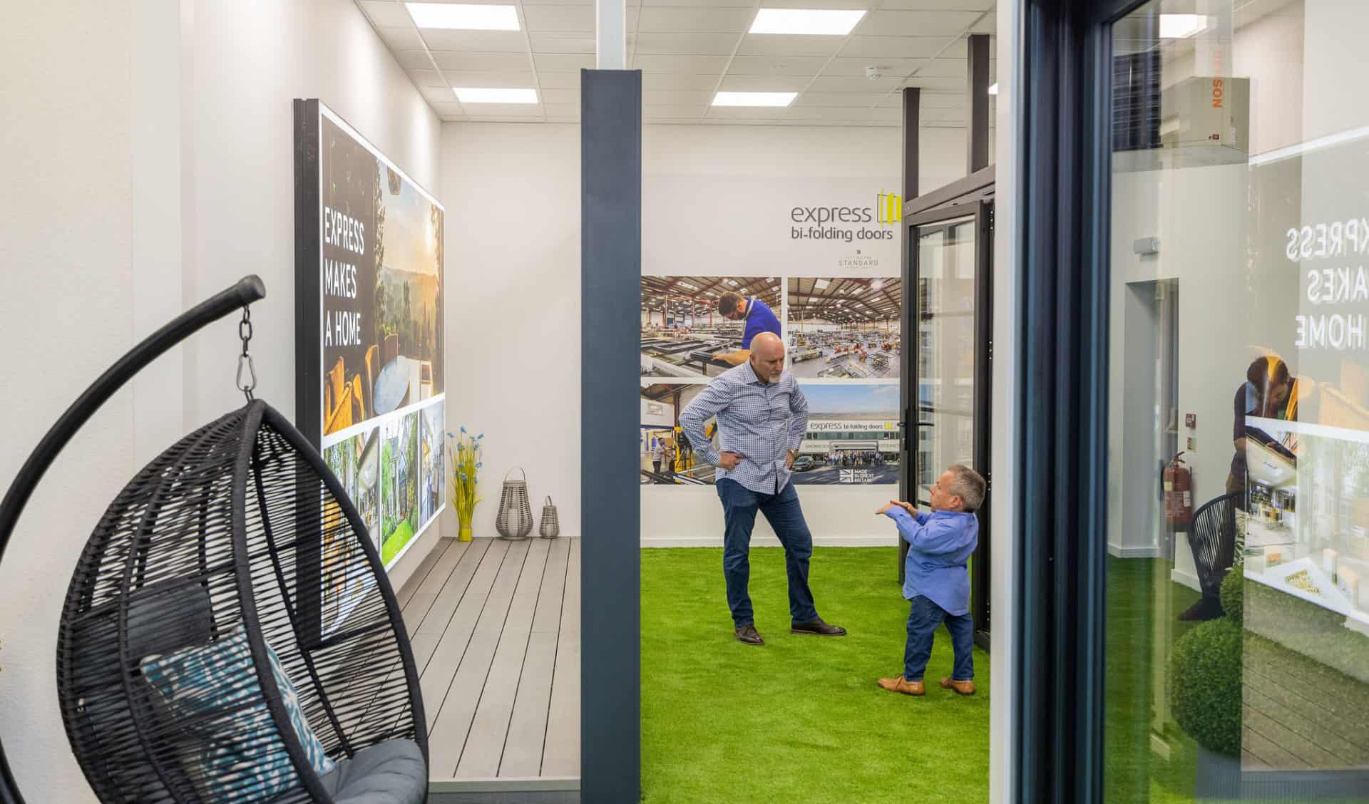 Harry Potter & Willow actor Warwick Davis on his experience with Express