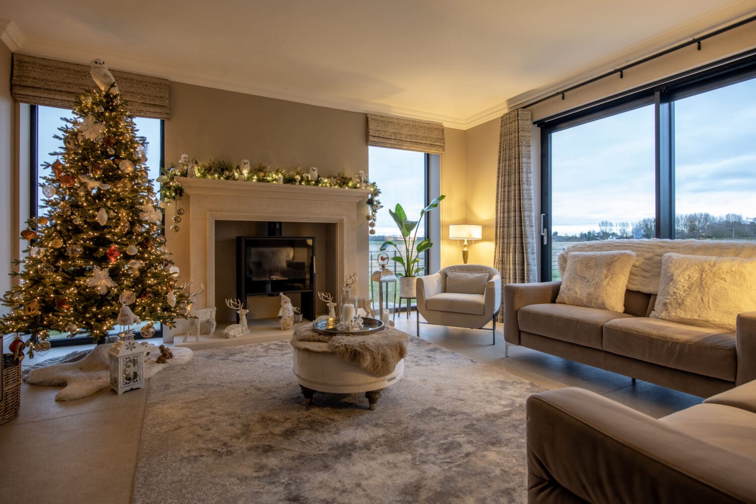Aluminium Features in a living room with Christmas decorations
