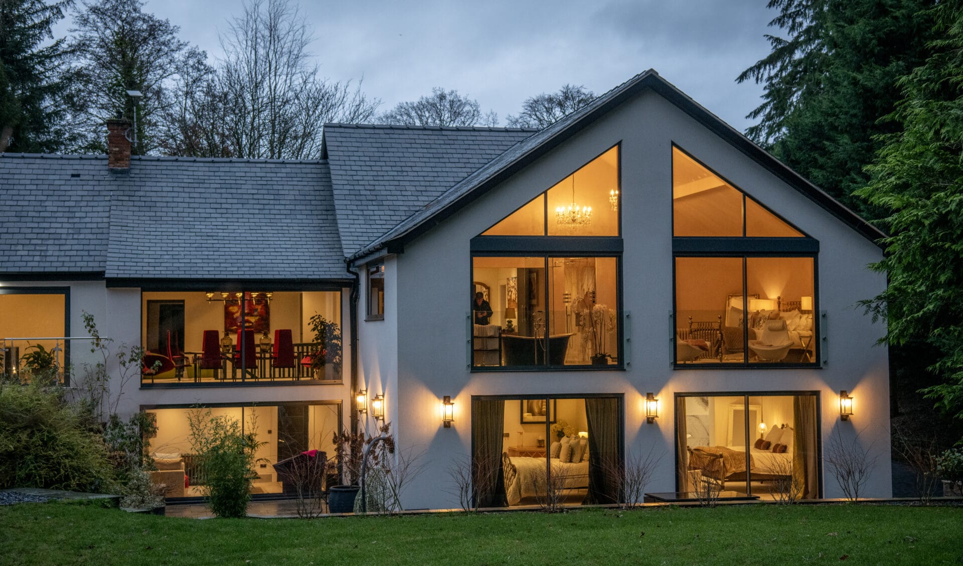 HOW TO CHOOSE WINDOWS FOR A LOFT CONVERSION