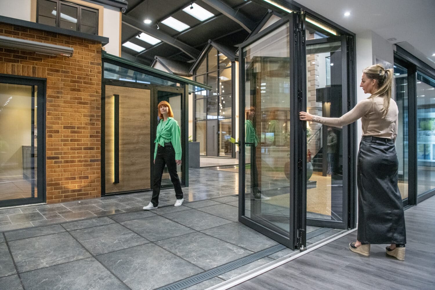 Express Bifolds Leeds showroom
