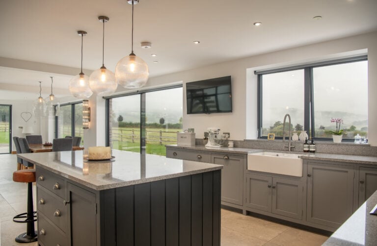 aluminium kitchen windows