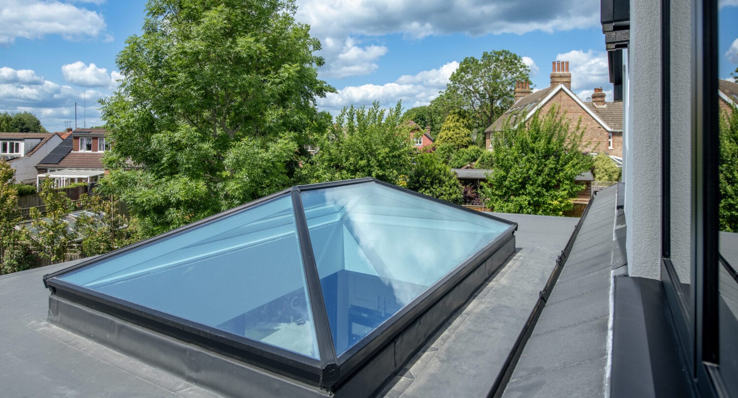 Skylight roof window, natural light, modern home design, roof glazing, daylight enhancement.