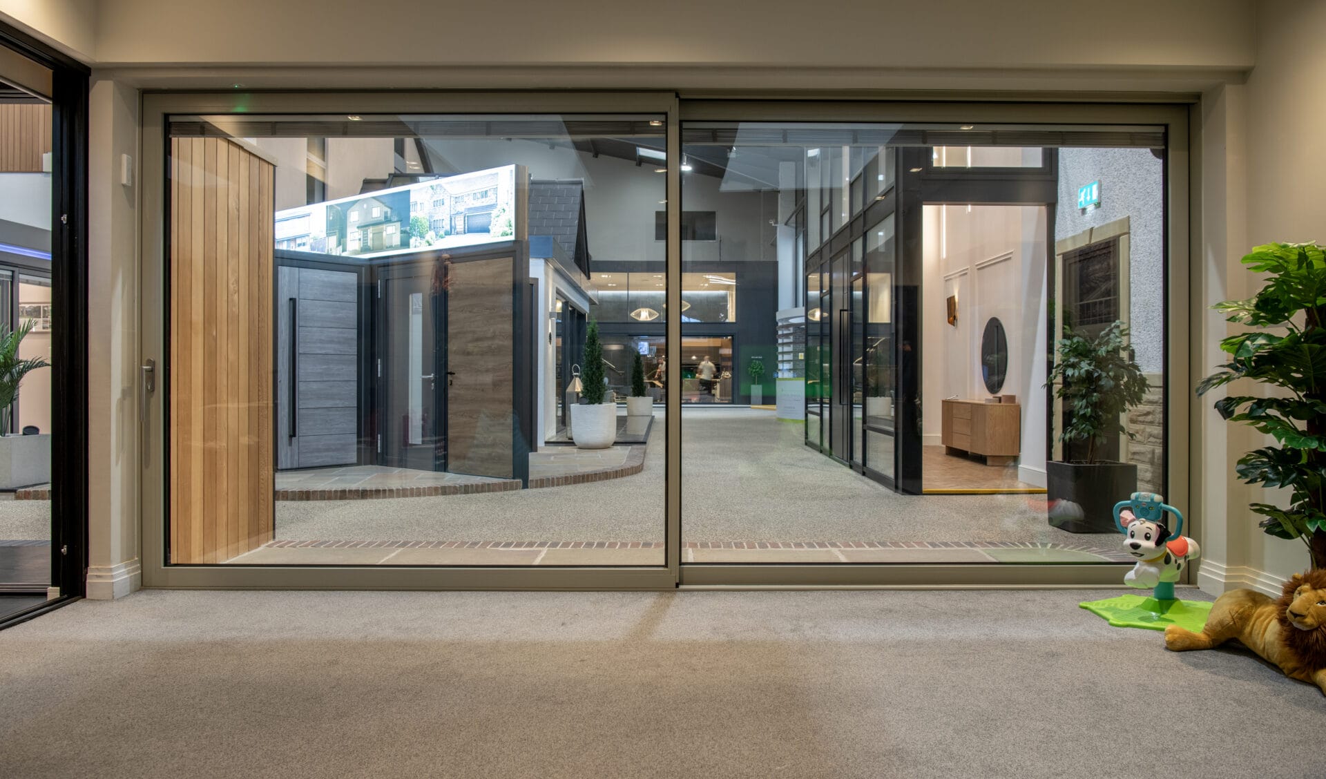 Leeds Showroom Social – 1st – 2nd May