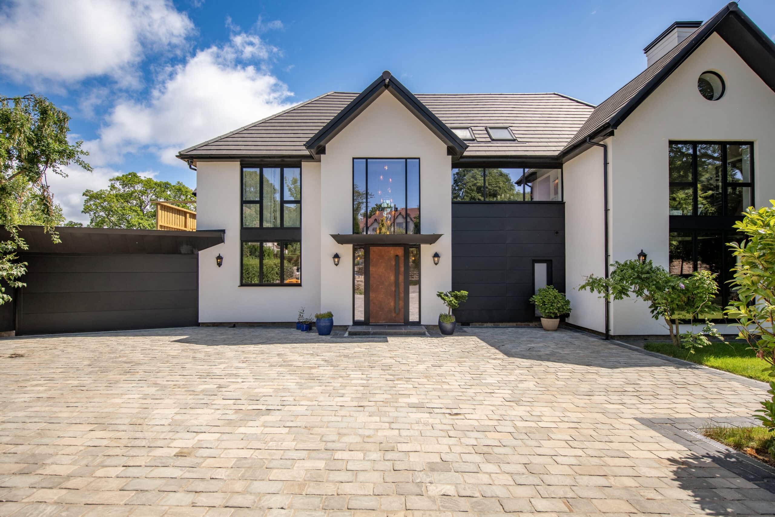 Aluminium Front Doors: Ideas to Boost Your Home’s Kerb Appeal